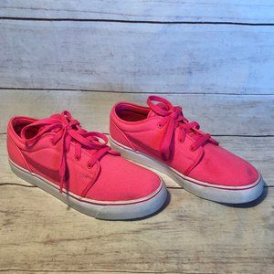 Nike Sb Pink Dunk Low Skate Shoes 6.5 Youth